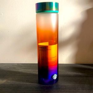 Brand new glass Starbucks cup it’s a 18oz